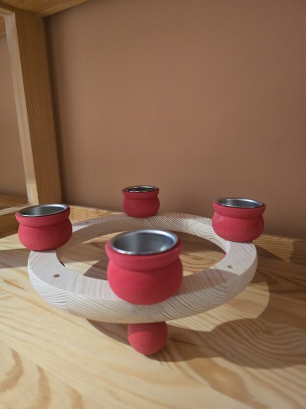 Skandinavischer Wechselkranz mit 4 TLH in rot