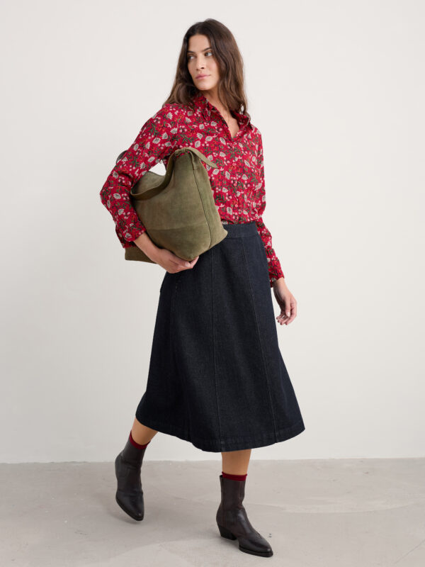 Larissa Shirt Winter Wildflower Carmine – Bild 3