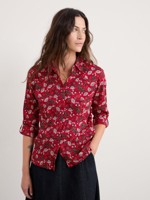 Larissa Shirt Winter Wildflower Carmine – Bild 4