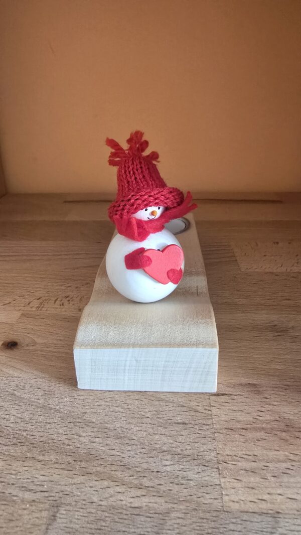 Stecker kleiner Schneemann mit Herz