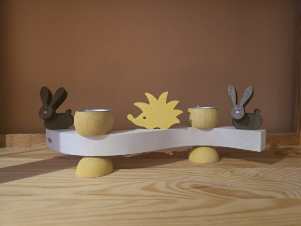 Welle mit 2 TLH gelb, Igel gelb und zwei Osterhäschen