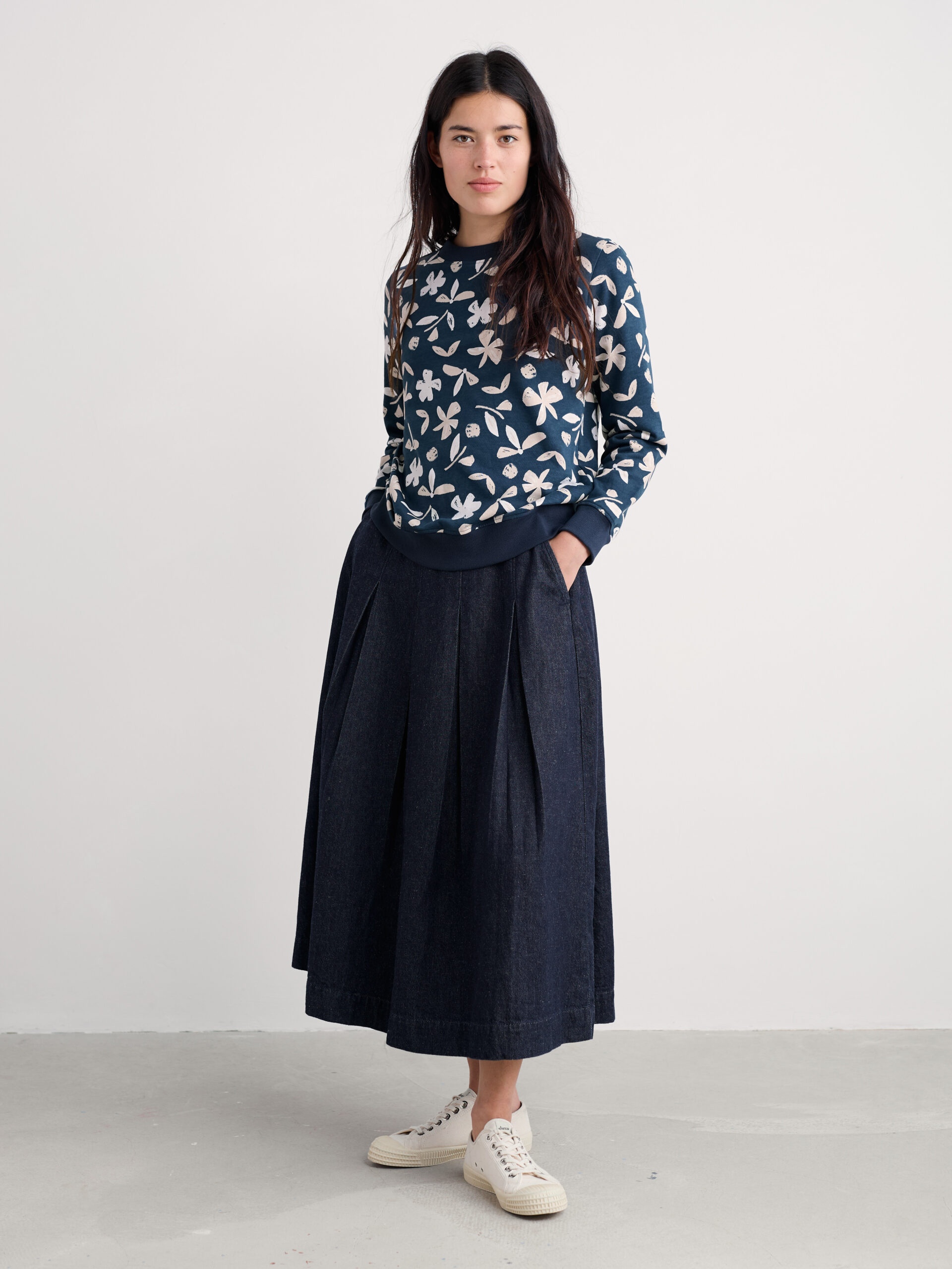 Bright Wave Sweatshirt Organic Shapes Dark Lugger – Bild 2