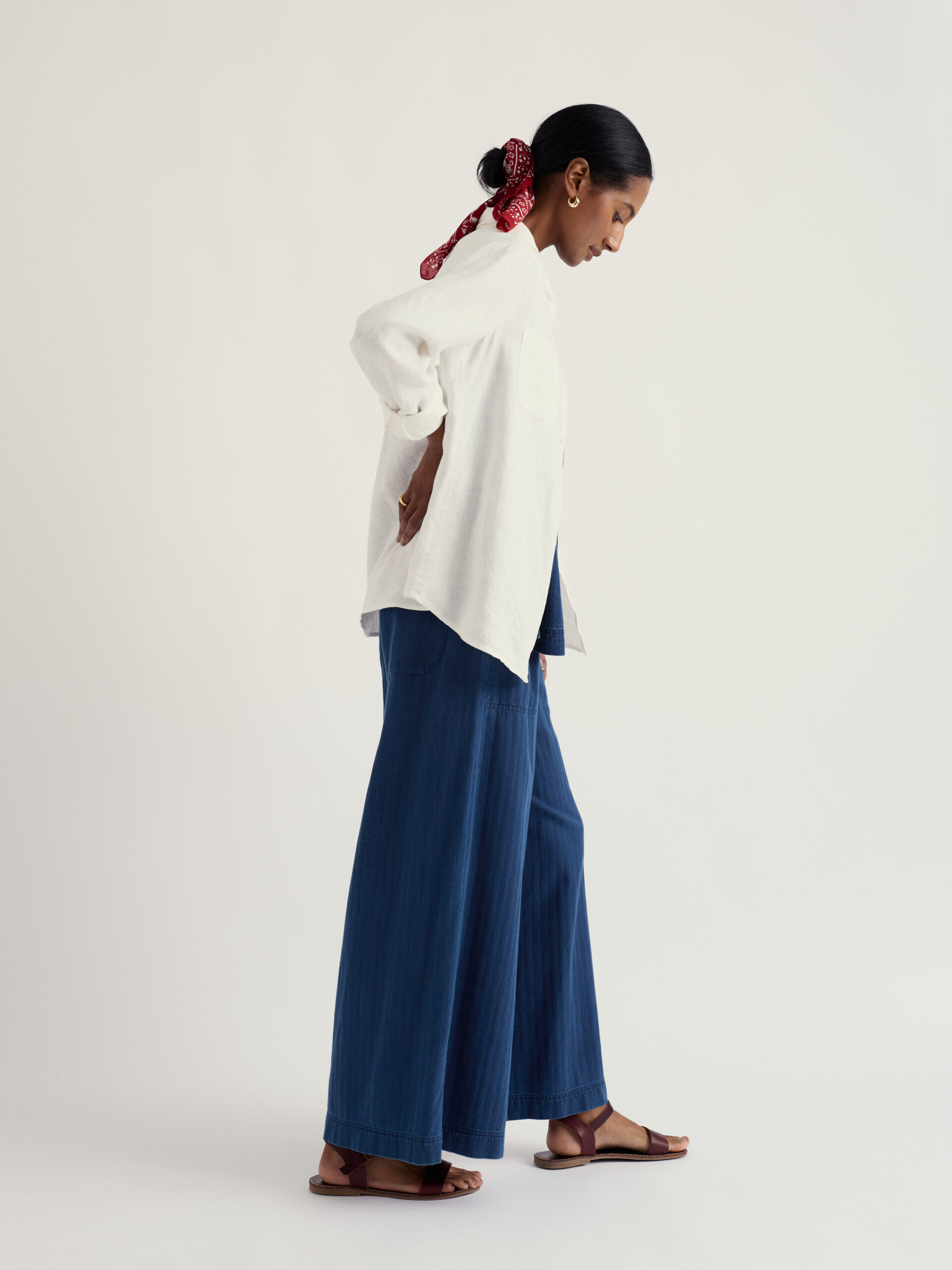 Hazel Branch Shirt Chalk – Bild 5