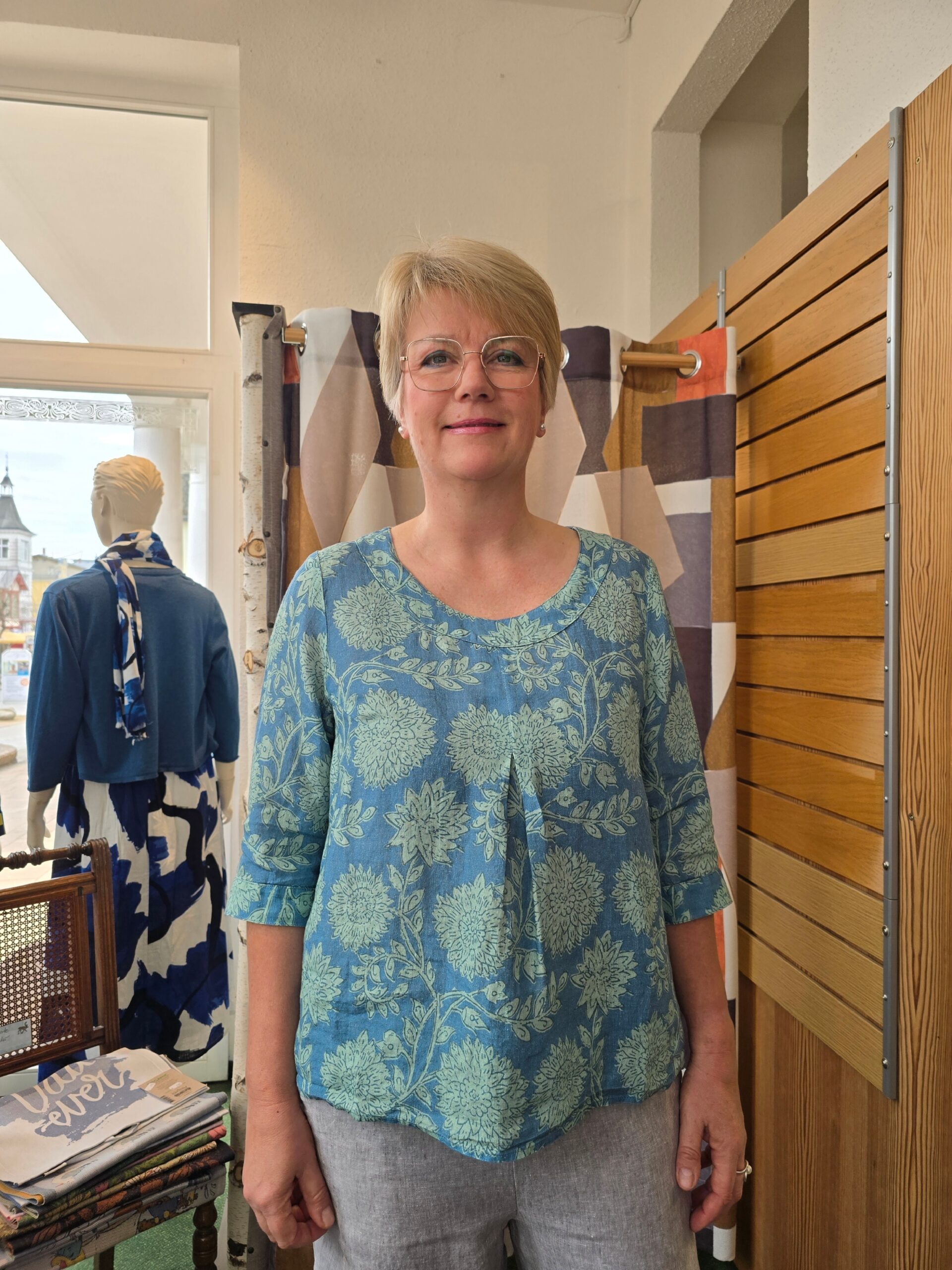 Blusenshirt Leinen Astra topas – Bild 4