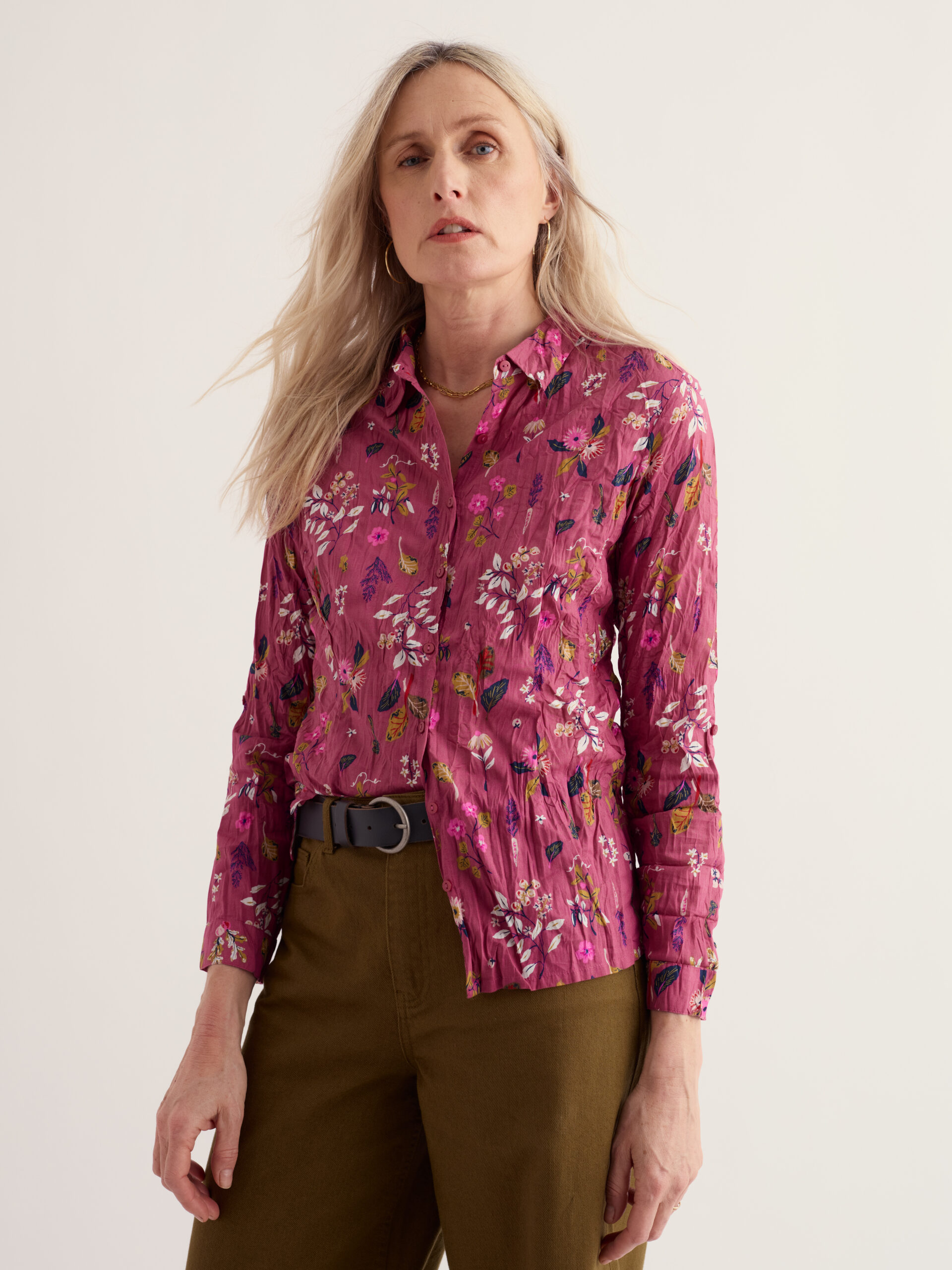 Larissa Shirt Flora Study Rosa – Bild 4