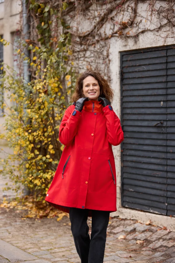Kaia Red by REGN®