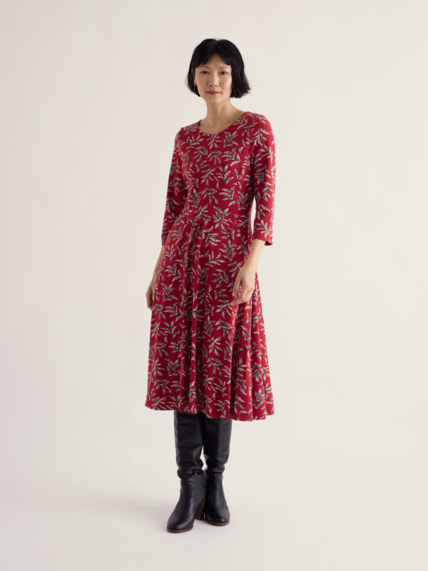 April Dress Winter Leaf Dahlia