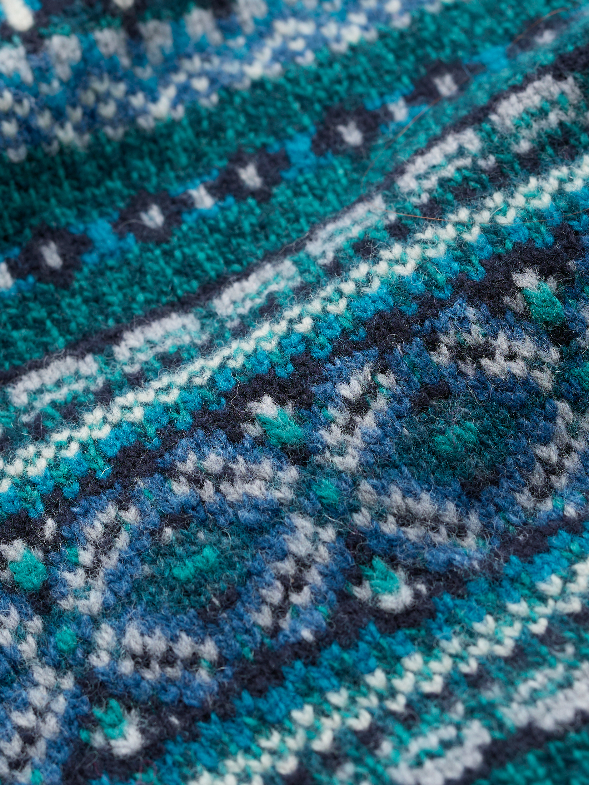 Percella Cove Cardigan Larkspur Loch Multi – Bild 5